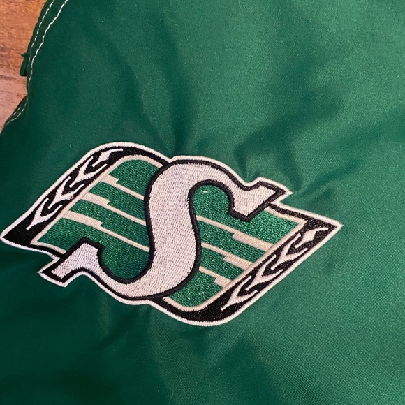 Men’s lined Saskatchewan roughrider CFL Shorts - Picture 2 of 6
